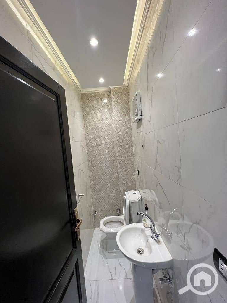 36 WhatsApp Image 2025-12-07 at 5.15. 58 PM (3). jpeg