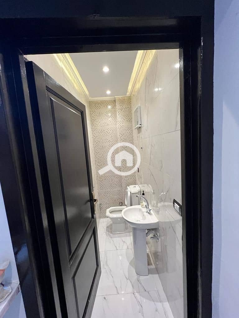 41 WhatsApp Image 2025-12-07 at 5.15. 59 PM. jpeg