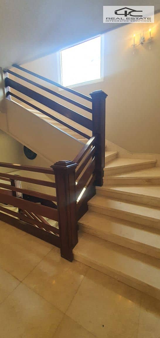 10 7e53fcfc-cc61-4694-bb3f-253f1177991c. jpg