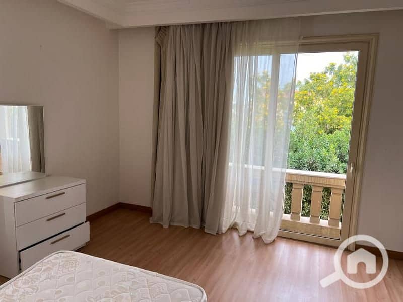 4 48b377d7-50c4-43cf-9074-e4b23f6b900f. jpg