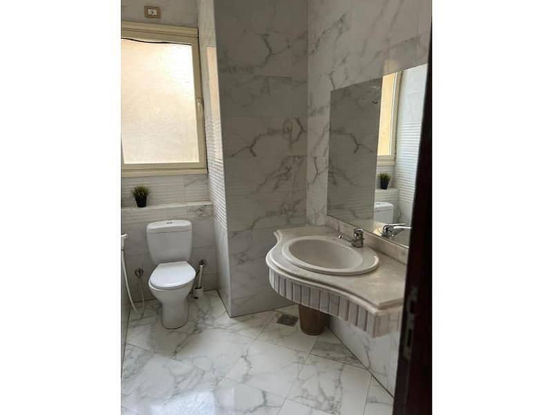 14 f3db9d00-2e69-4736-bc02-194ecae09b41. jpg