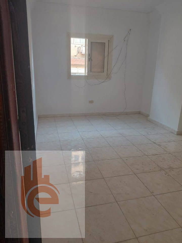 6 584006572_860081490042060_1854877879536736752_n. jpg