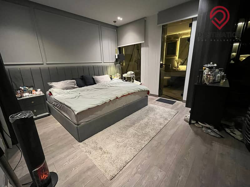 4 31f3ed9f-8978-485f-a208-951a4f2a0107. jpg