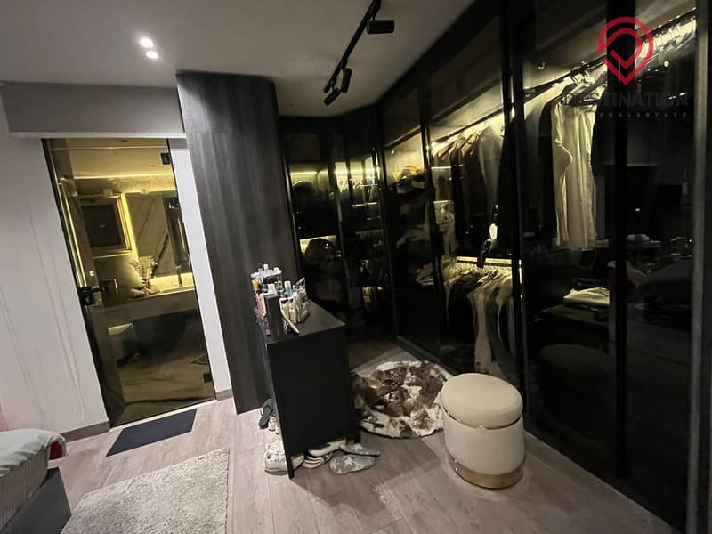 9 81810c8c-9fc6-4ca2-94e4-bf7566574195. jpg