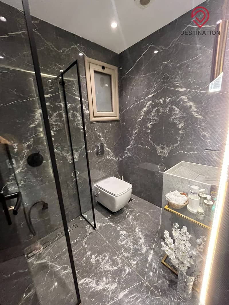 12 443404dd-8052-4e95-bd7a-d1dc1e5dec3b. jpg