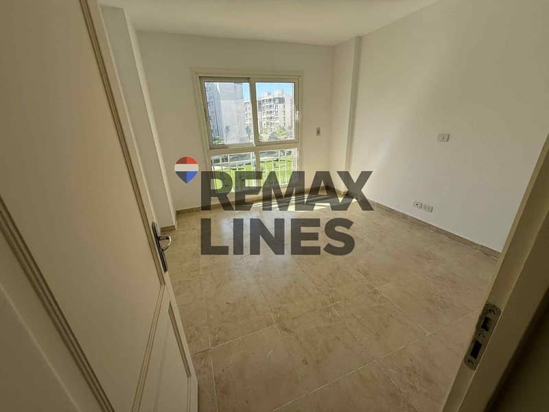 3 WhatsApp Image 2025-12-06 at 20.35. 49 (3). jpeg