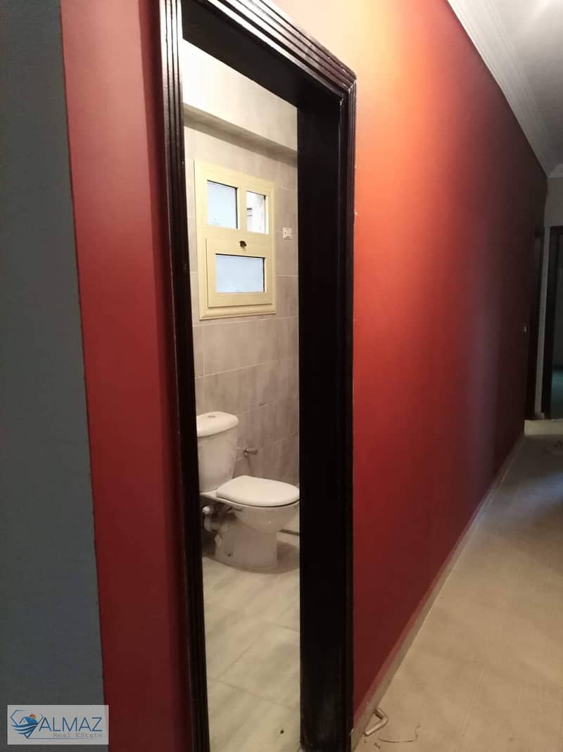 9 WhatsApp Image 2025-12-07 at 4.36. 54 PM. jpeg