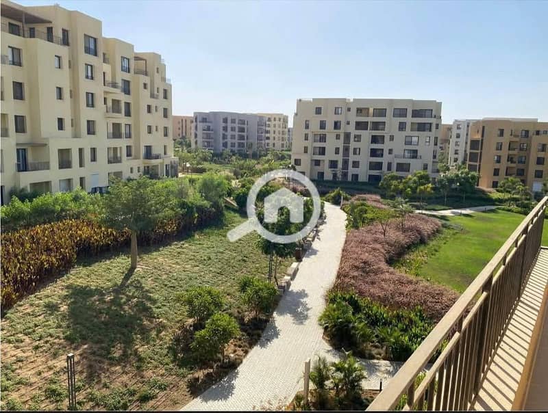 10 559027968_1706563300042822_2661263615727894663_n - Copy. jpg