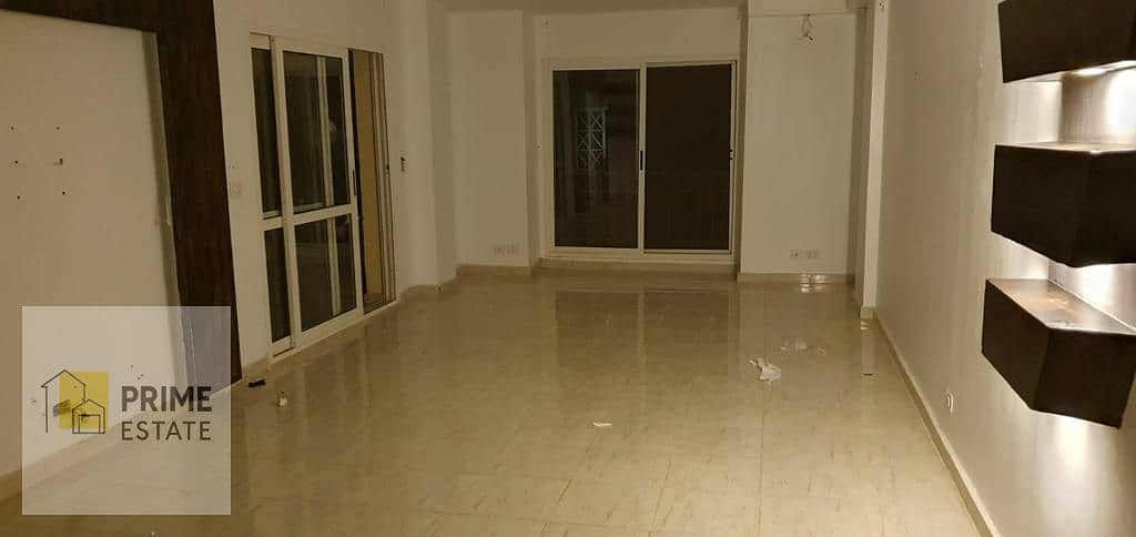 4 225b5195-caf6-4696-8475-ddf2b9694036. jpeg