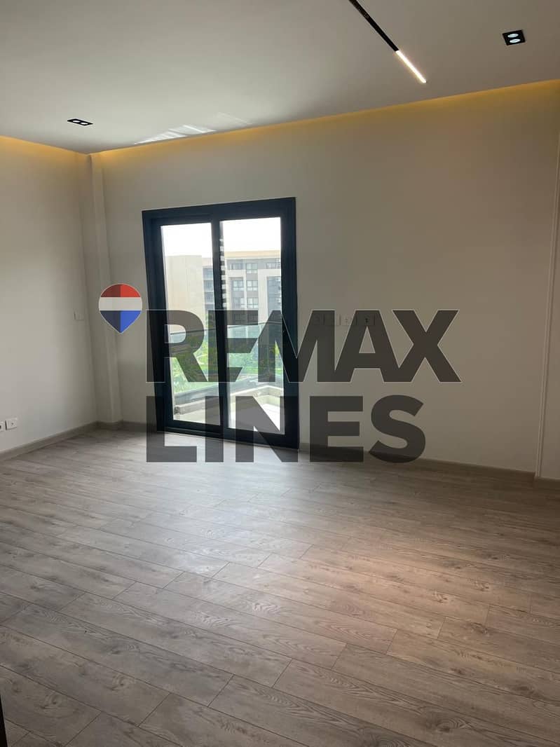 10 WhatsApp Image 2025-12-07 at 10.01. 46 (2). jpeg