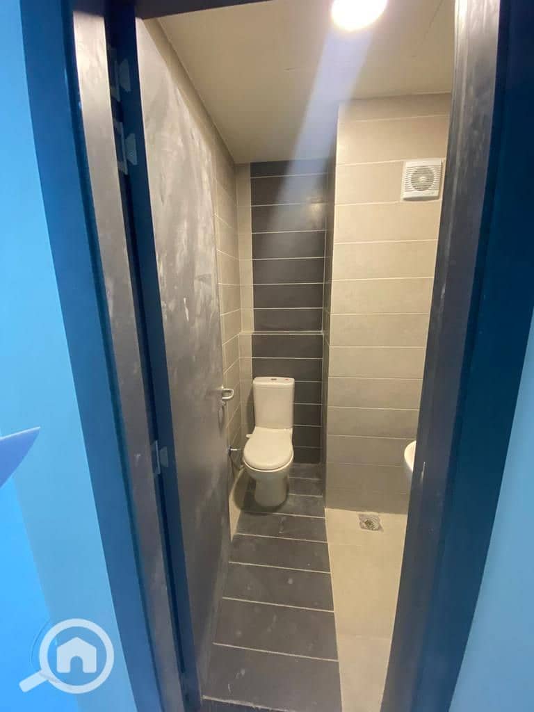 5 WhatsApp Image 2025-11-27 at 3.52. 03 PM (1). jpeg