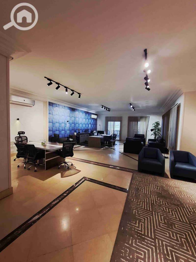 1000510859. jpg 1000510859. jpg