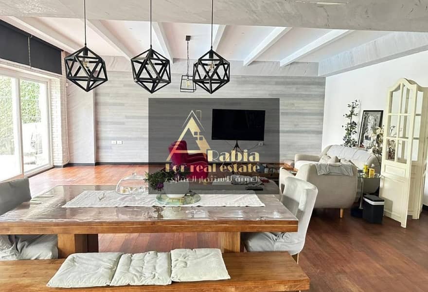 2 22da3fe9-4a53-448a-a6a9-d4fb8c0f41f7. jpg