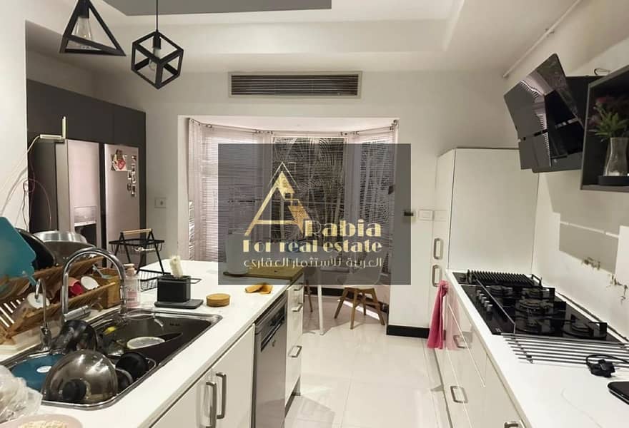 7 c9fc91c4-36df-4b42-9cca-a07651381433. jpg