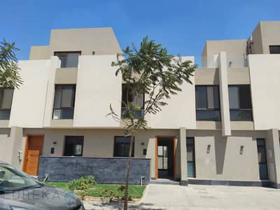 3 Bedroom Townhouse for Sale in Shorouk City, Cairo - 3930d9f5-5ccb-48b9-8be9-4fde3c77b014. jpg