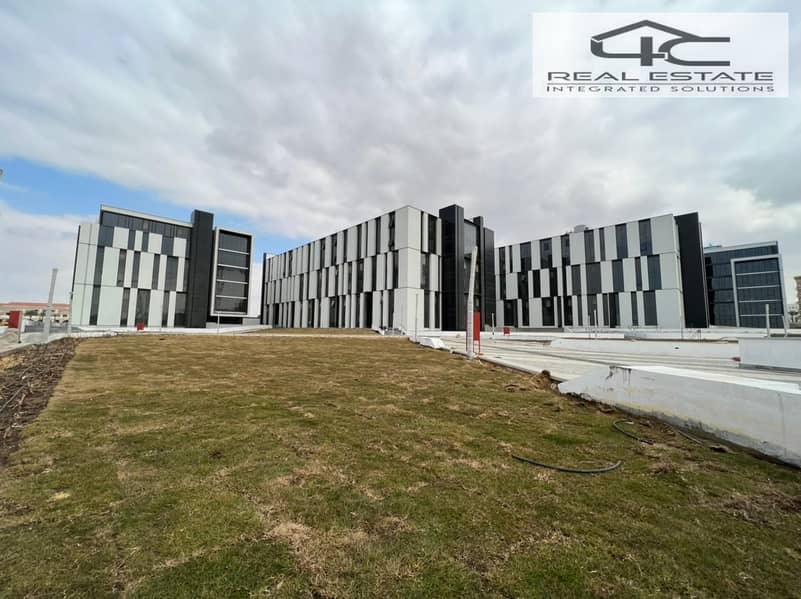 4 WhatsApp Image 2023-12-27 at 1.43. 59 PM (1). jpeg