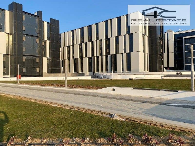 8 WhatsApp Image 2023-12-27 at 1.42. 48 PM (4). jpg