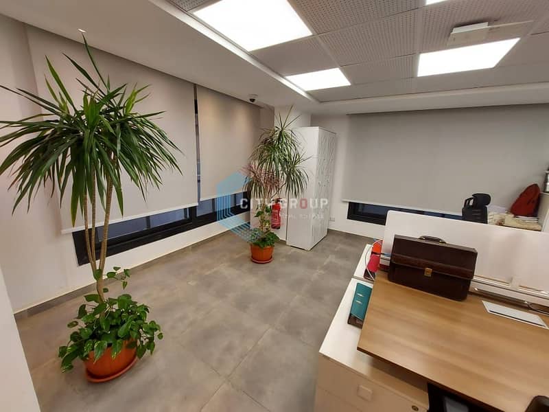 4 09e8d6c8-ea0c-4729-9025-156009d4c842. jpg