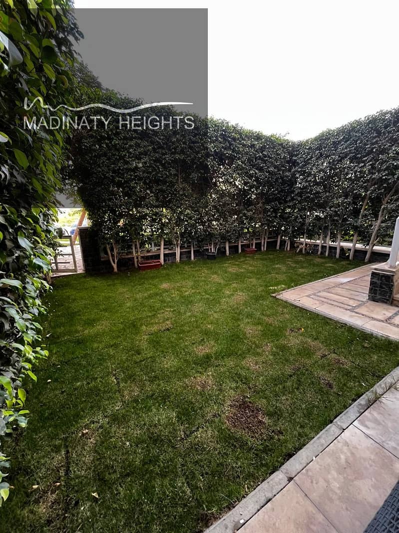 3 WhatsApp Image 2025-12-07 at 16.44. 35_43205679. jpg