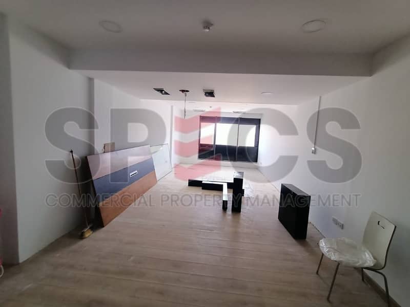 2 photo_5938060155696565977_y. jpg