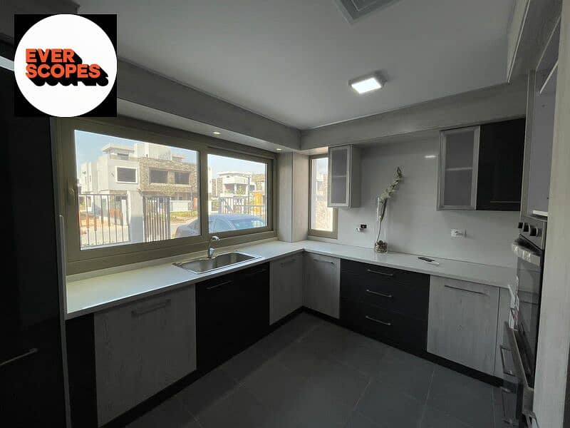 4 WhatsApp Image 2025-12-07 at 05.36. 32_32c02e59. jpg