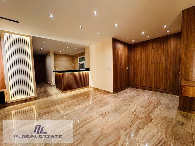 2 4b0aaf5c-da39-4e07-9c06-1ca2bfa37758. jpg