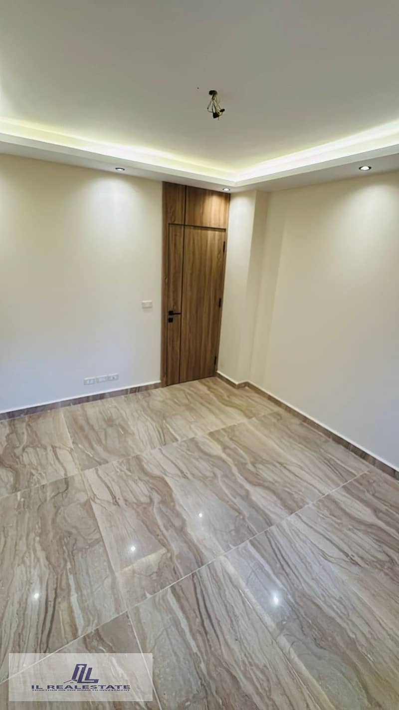 9 cf4ac080-a30f-4d9b-a328-59a54c4e4650. jpg