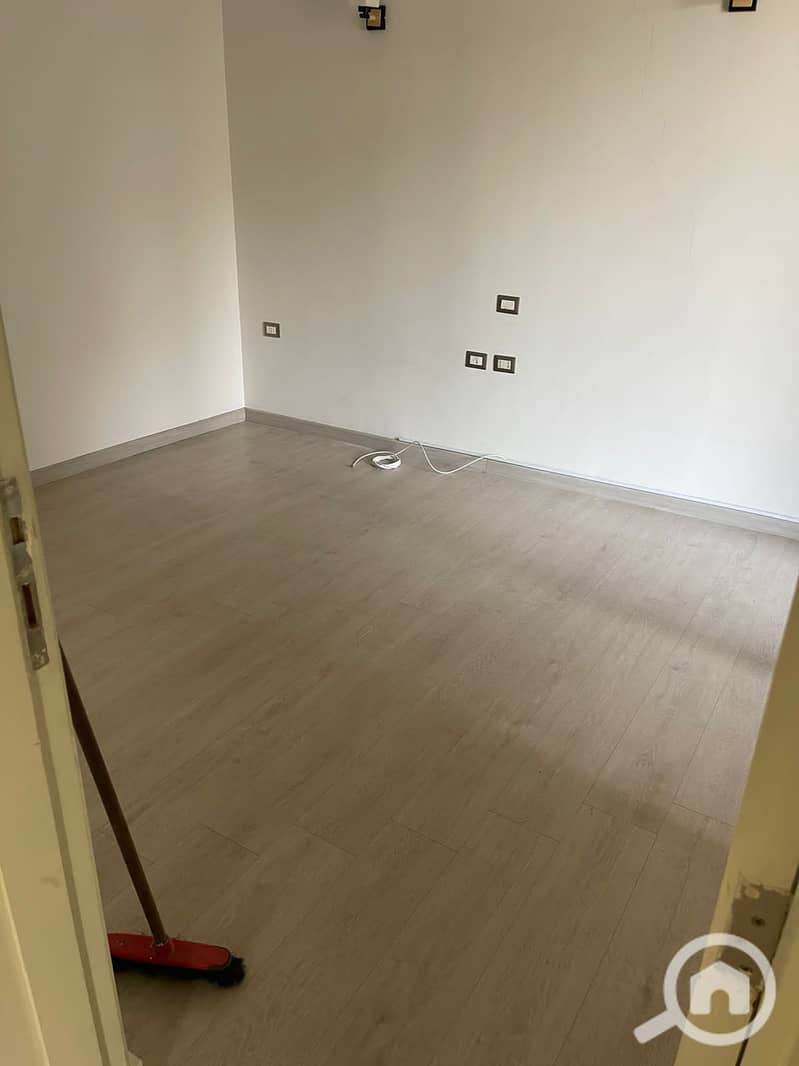 4 WhatsApp Image 2025-12-07 at 9.47. 13 PM. jpeg