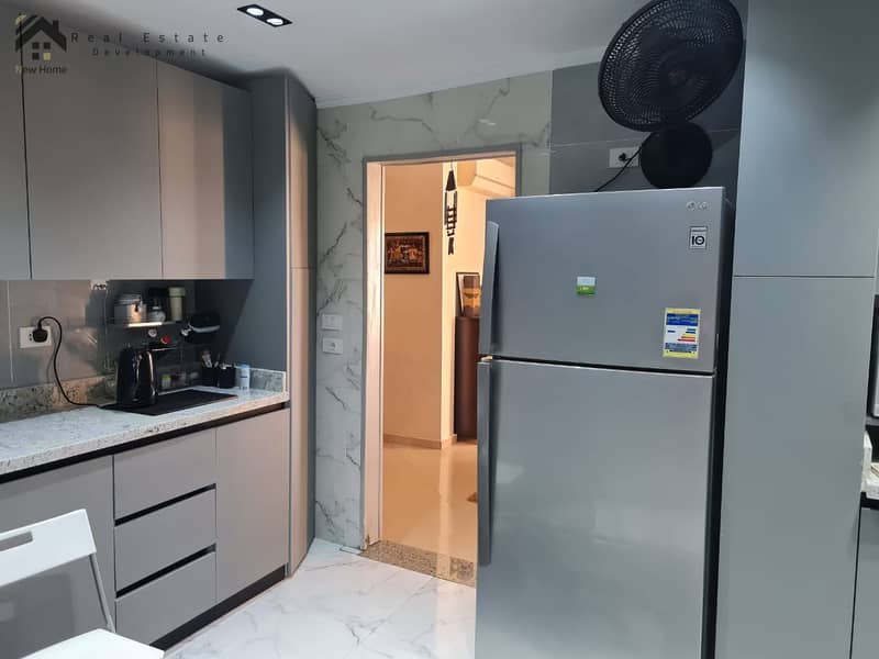 12 WhatsApp Image 2025-12-06 at 23.59. 01_3e18cf1a. jpg