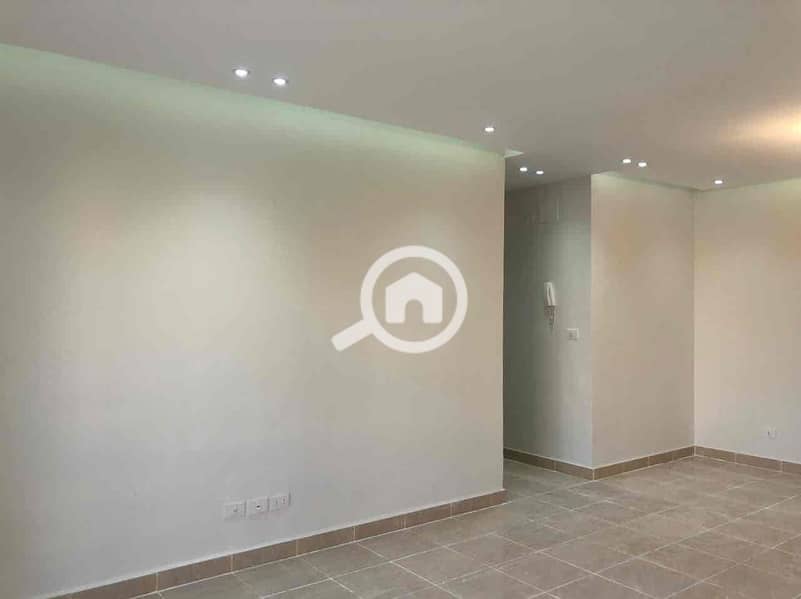 3 894844dd-f6e7-4b28-ae86-de4974382c81. jpg