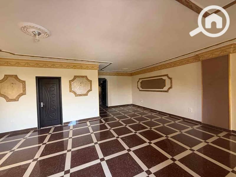 2 3bc3b4b9-6cc6-4313-bc3d-0fe526610b37. jpg