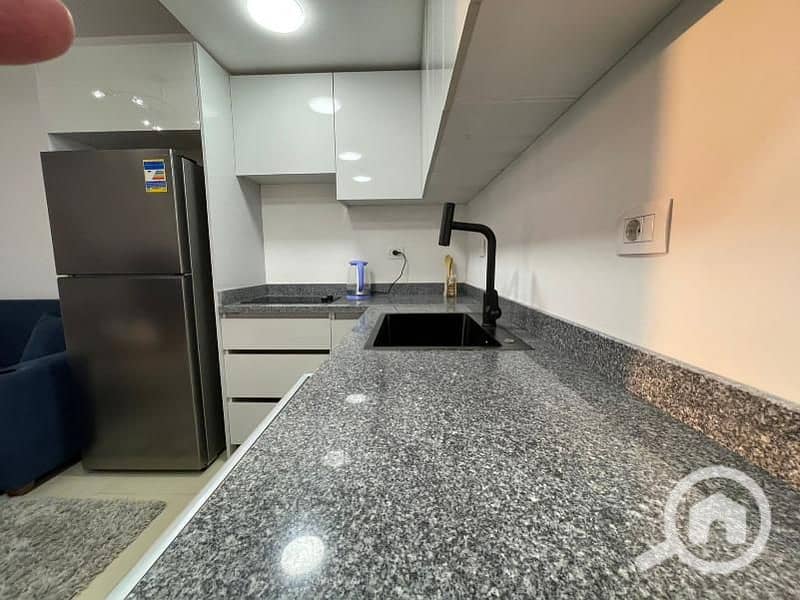 8 281512f1-d110-4c4a-a9eb-e824577afdd3. jpg