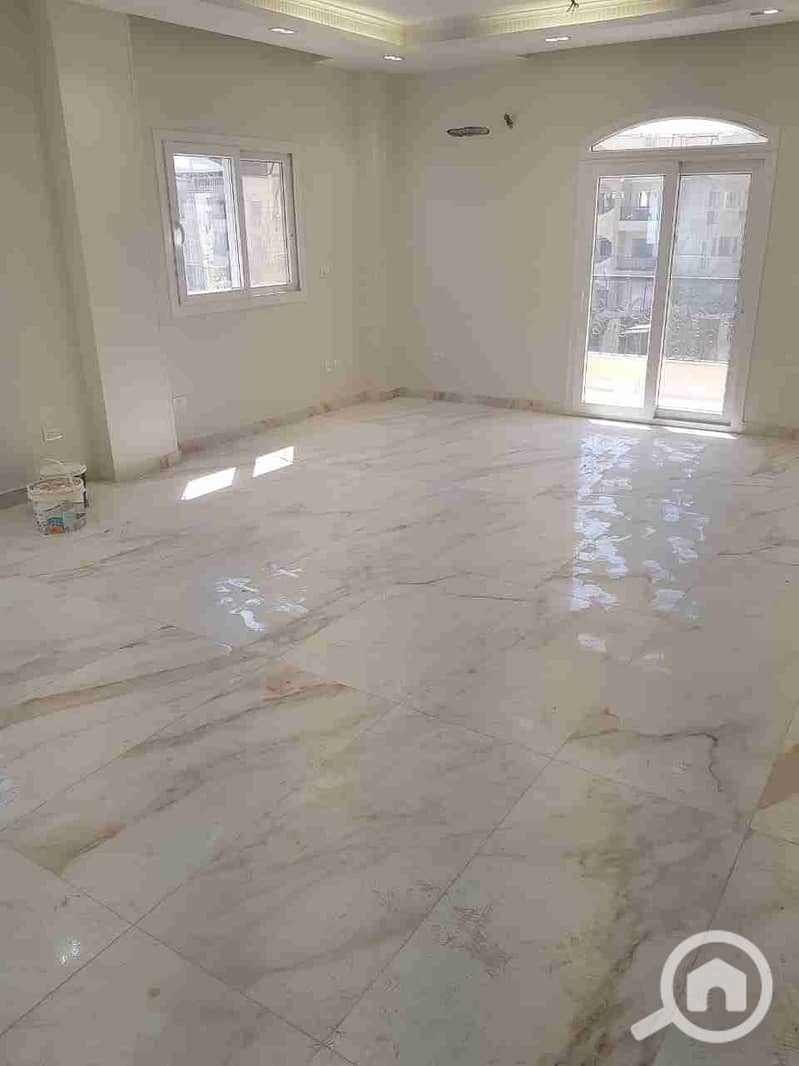 1000639793. jpg 1000639793. jpg