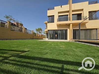 4 Bedroom Apartment for Sale in Sheikh Zayed, Giza - FB_IMG_1740499142929. jpg 4 Bedroom Apartment for Sale in Sheikh Zayed, Giza - FB_IMG_1740499142929. jpg