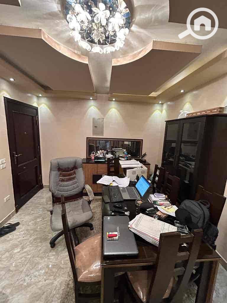 4 4827e7ad-1b68-4627-9c6d-77ab46ba6f5f. jpg