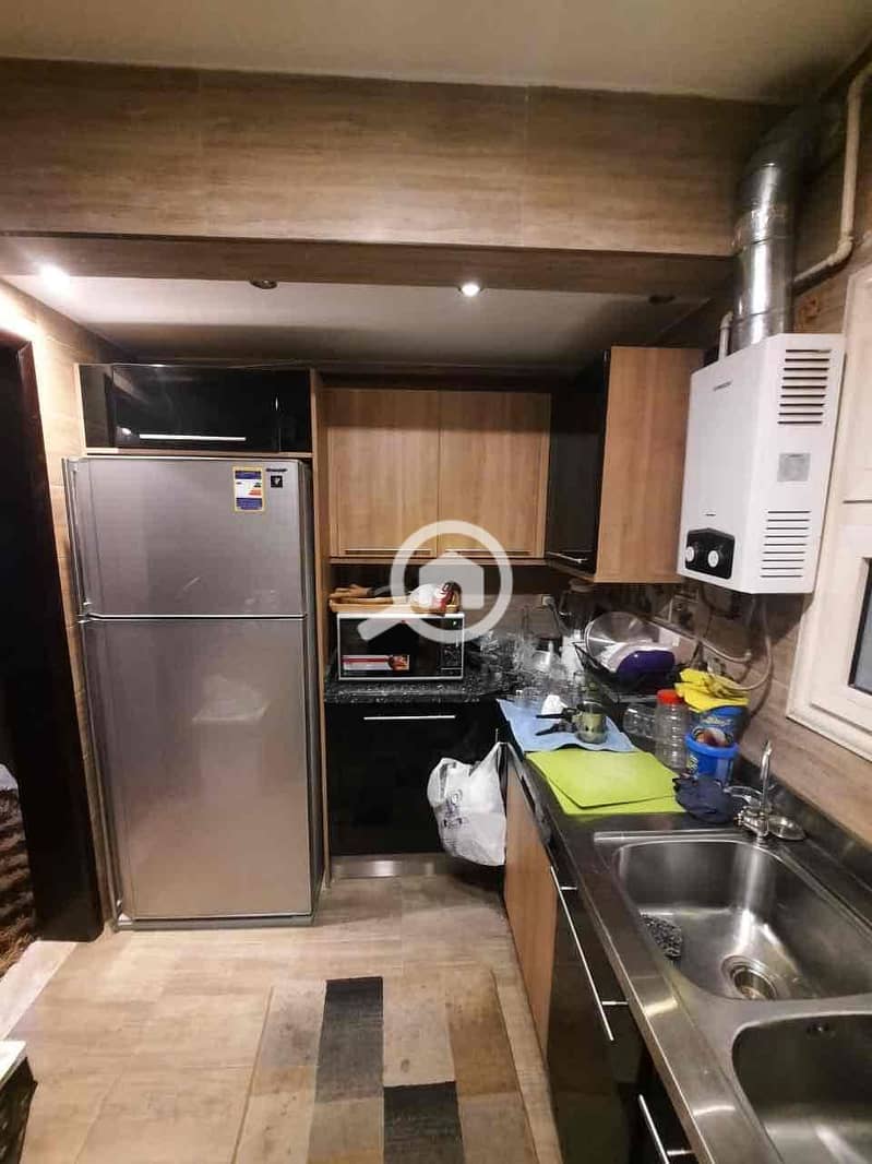 8 f69717c5-c19e-4254-aac9-98b15ef9a1e6. jpg