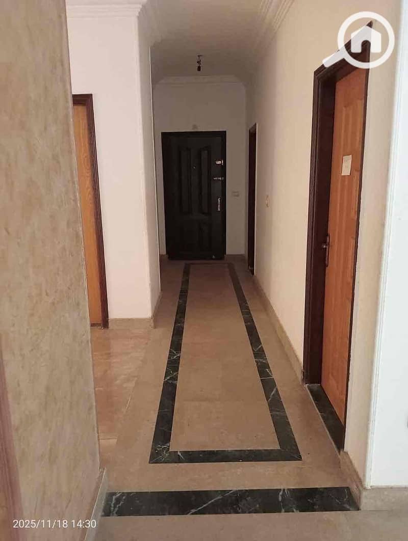 6 77575b78-a52a-4e5c-bfab-66728a236302. jpg