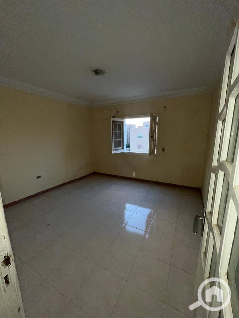 10 WhatsApp Image 2025-12-07 at 12.58. 22_9094a163. jpg