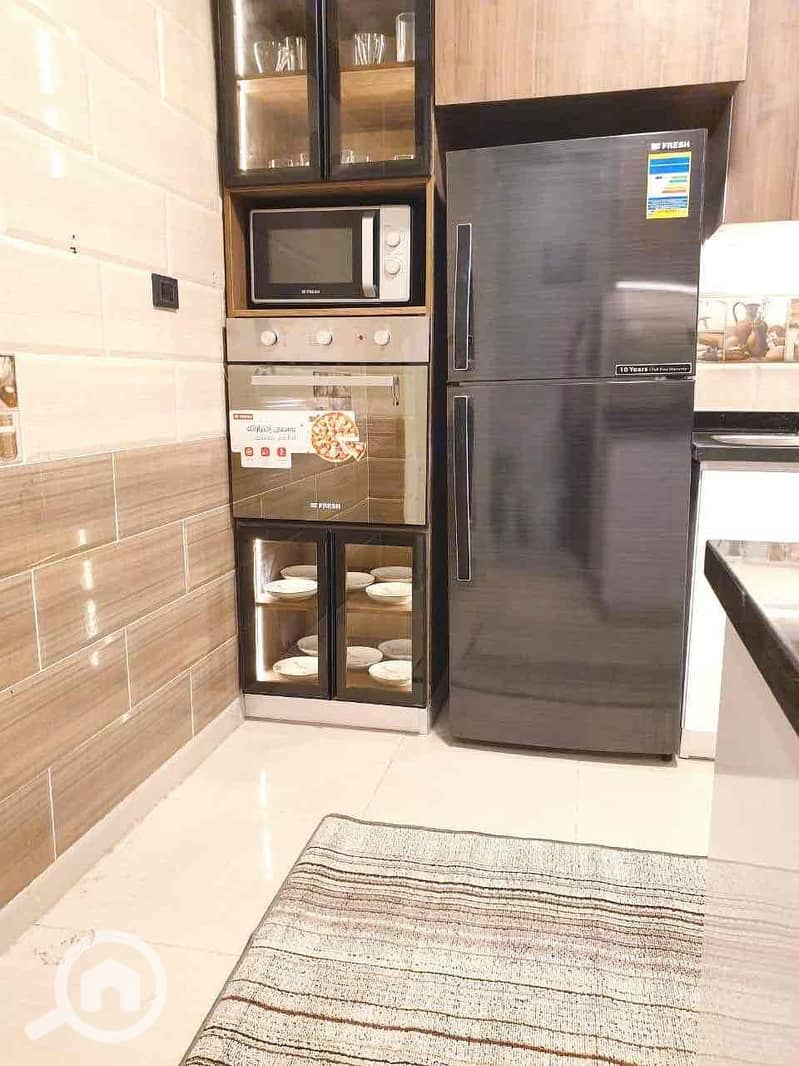 5 fe81a77a-d133-44ee-8f2e-8890e07f789e. jpg