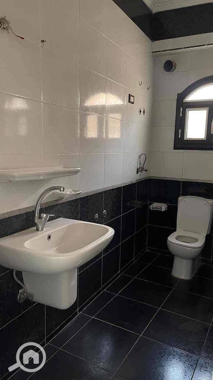 12 85c54856-3443-4755-b06b-c15590df385e. jpg