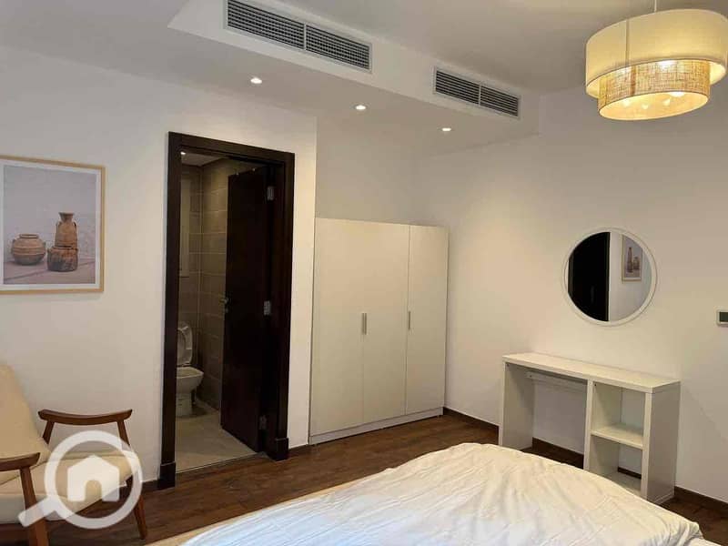 7 658bc60c-9507-44ba-a996-3b2efb0598a4. jpg