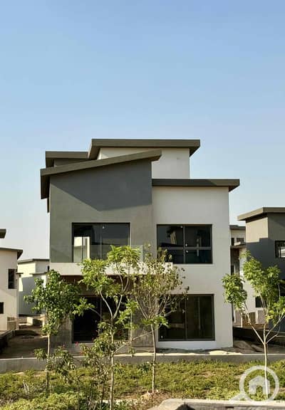 5 Bedroom Villa for Sale in New Cairo, Cairo - 915761f6-b2fe-49ac-9b40-b08691642963. jpg 5 Bedroom Villa for Sale in New Cairo, Cairo - 915761f6-b2fe-49ac-9b40-b08691642963. jpg