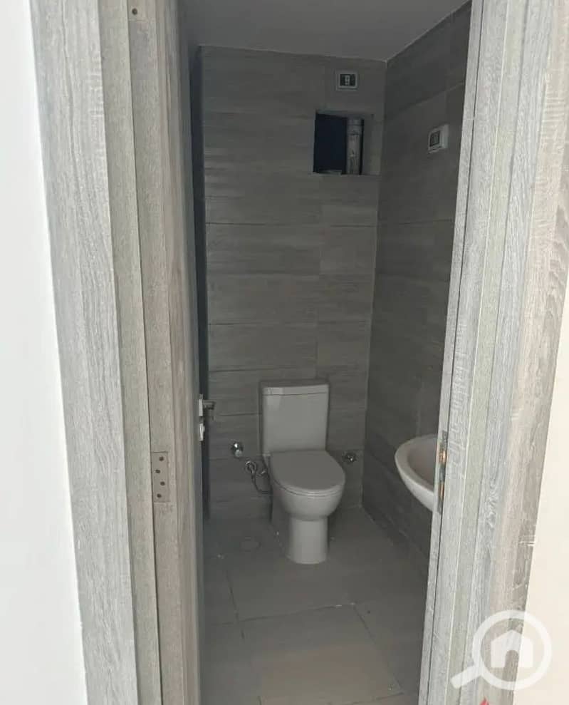 6 IMG-20251204-WA0317. jpg