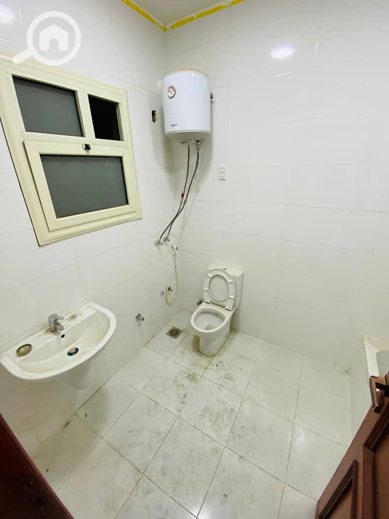 6 IMG-20251206-WA0558. jpg