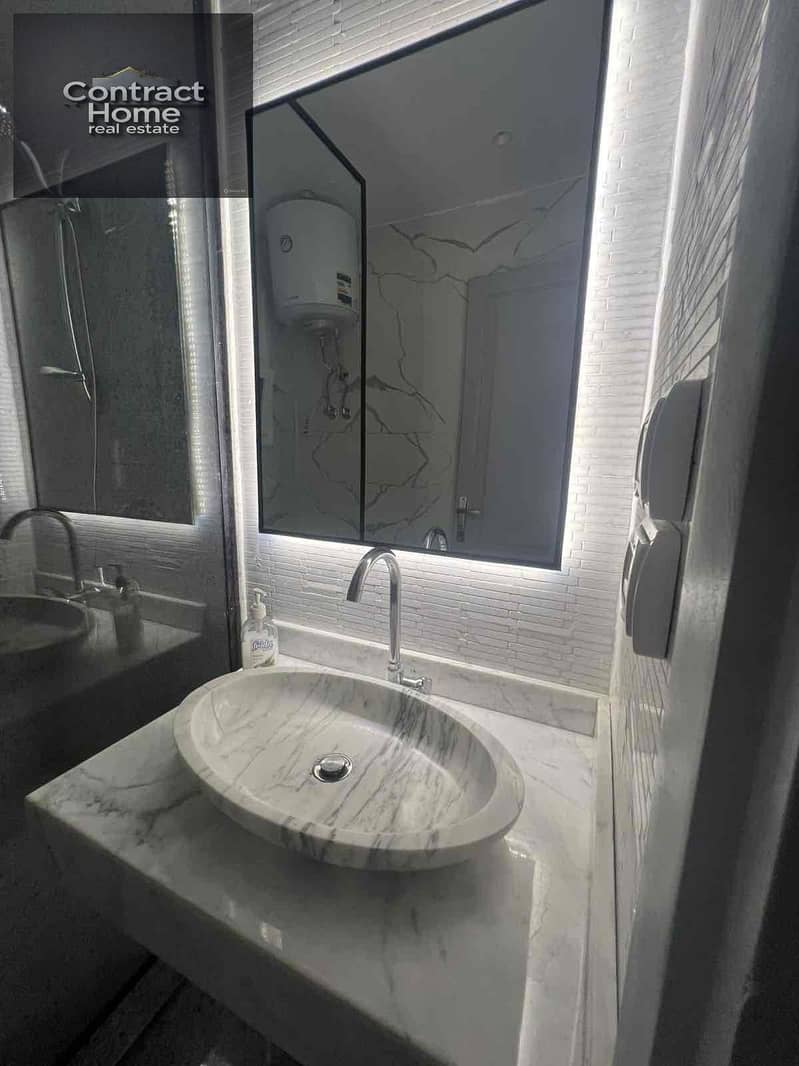 11 d76c2fe3-b9aa-4484-b810-f430466c04dc. jpg