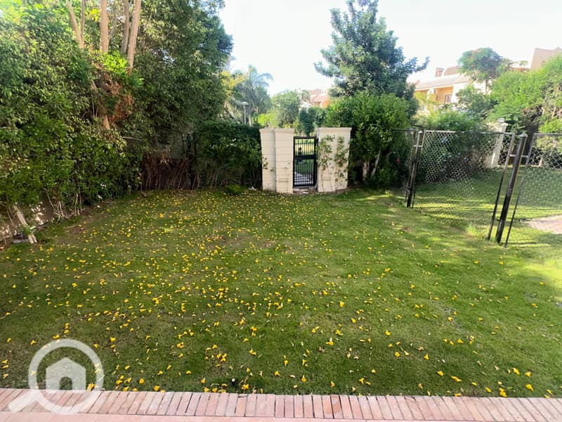 12 575587d3-09b3-49c4-acf4-8b288e67304e. jpeg