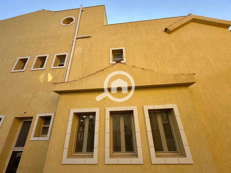 19 e780af73-8cb1-4a3f-b582-7514ac5dbfd4. jpeg