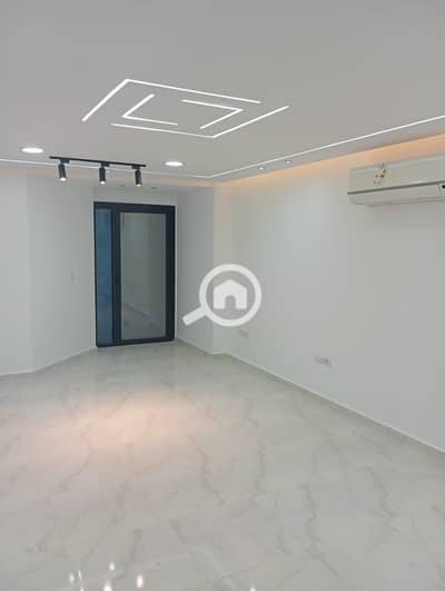 مکتب  للايجار في زهراء المعادى، القاهرة - IMG-20251207-WA0085. jpg