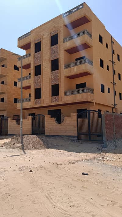 أرض سكنية  للبيع في مدينة بدر، القاهرة - عمارة للبيع في الحي المتميز مدينة بدر على طريق الروبيكي مباشرة