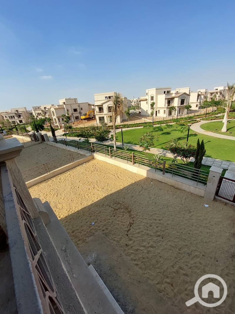 2 4c0de866-5c06-49d7-9a04-93ebb6e6c3e9. jpg